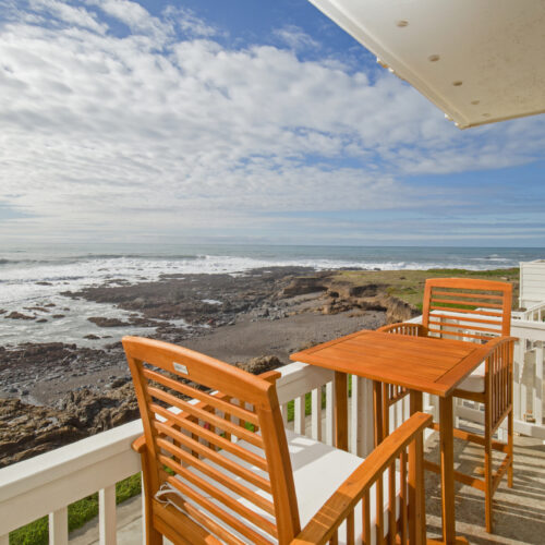 The Black Sands Inn  | 9 |  Deluxe Suite | Oceanfront| Jacuzzi | Grand Opening