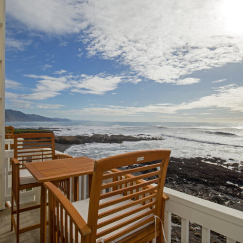 The Black Sands Inn  | 9 |  Deluxe Suite | Oceanfront| Jacuzzi | Grand Opening