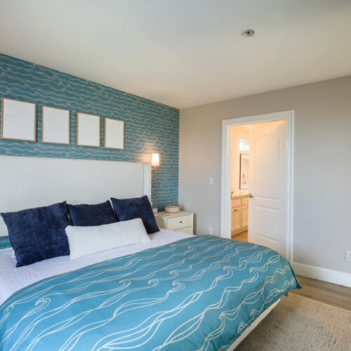 The Black Sands Inn  | 7 |  Brand New ༄ Oceanfront Suite w/ Jacuzzi