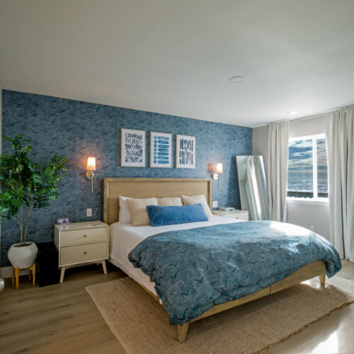 The Black Sands Inn  | 8 |  Newly Renovated |  Oceanfront | Deluxe King Suite