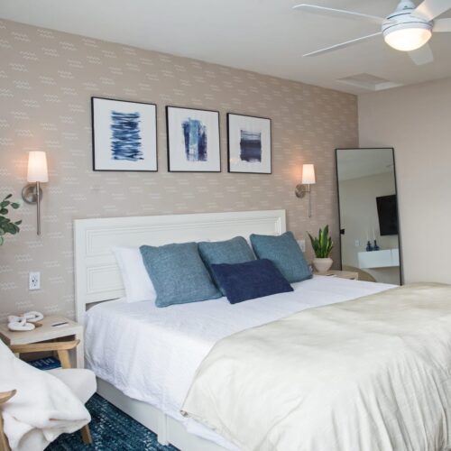 The Black Sands Inn  | 3 |  Oceanfront King l Newly Renovated l Jacuzzi